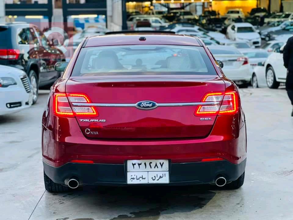 Ford Taurus